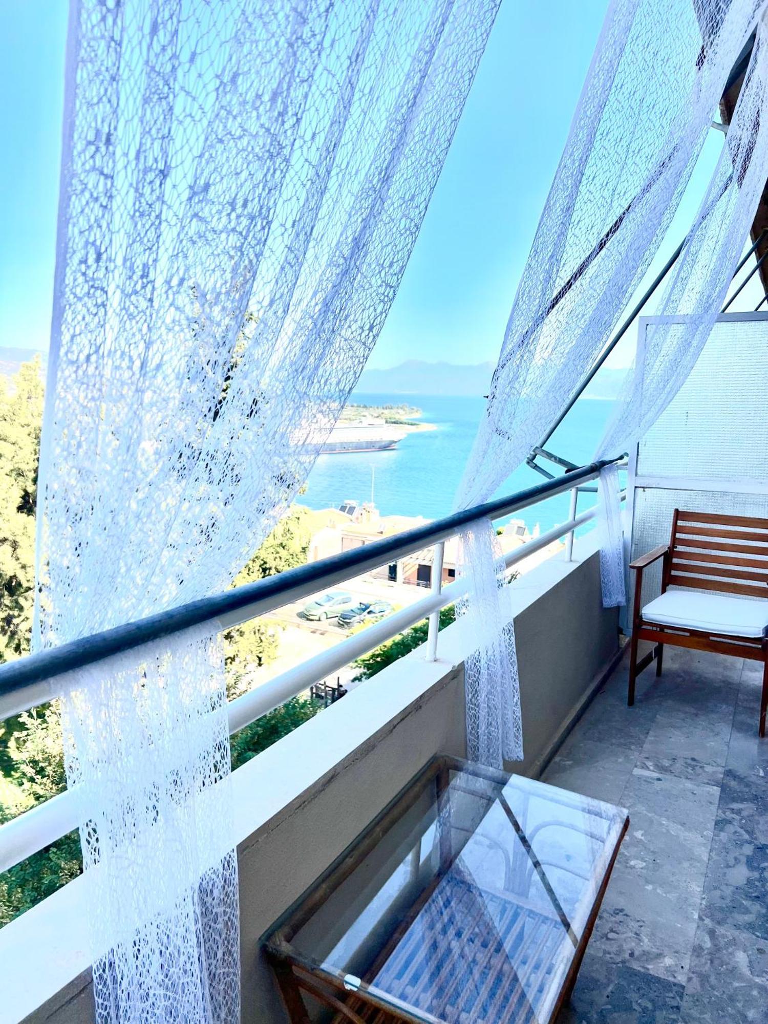 Seaview Penthouse On The Square Apartment Aigio Exterior foto